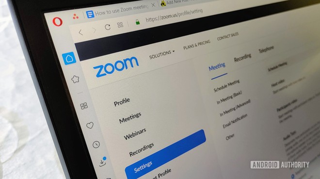 Singapore cấm học online bằng ứng dụng Zoom sau sự cố về bảo mật - Ảnh 1.