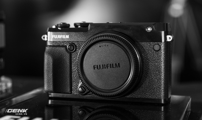 Fujifilm muốn làm ra những máy ảnh Medium Format còn rẻ, nhỏ và nhẹ hơn nữa - Ảnh 1.