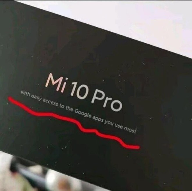 Chỉ bằng một dòng chữ nhỏ trên vỏ hộp Mi 10 Pro bản quốc tế, Xiaomi xoáy sâu vào nỗi đau đớn nhất của Huawei - Ảnh 2.