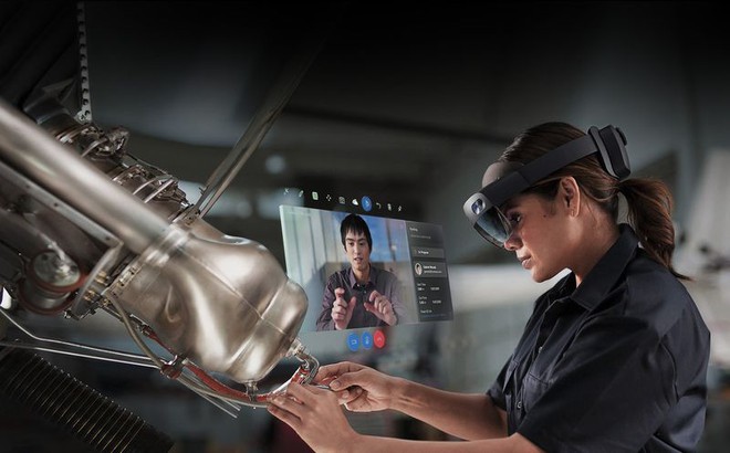 Cựu giám đốc Apple đầu quân cho dự án HoloLens của Microsoft - Ảnh 2.