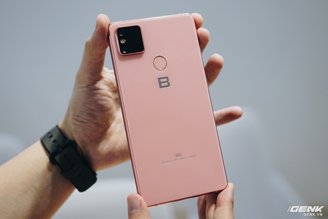 Cận cảnh Bphone B86: Chống nước IP68 Plus, camera kép như 5 camera, Snapdragon 675, eSIM, giá 8.99/9.99 triệu - Ảnh 7.