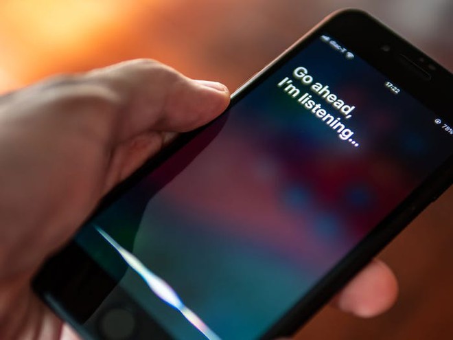 Một nhân viên cũ tố cáo Apple nghe lén người dùng thông qua Siri, thu thập được rất nhiều nội dung nhạy cảm - Ảnh 1.