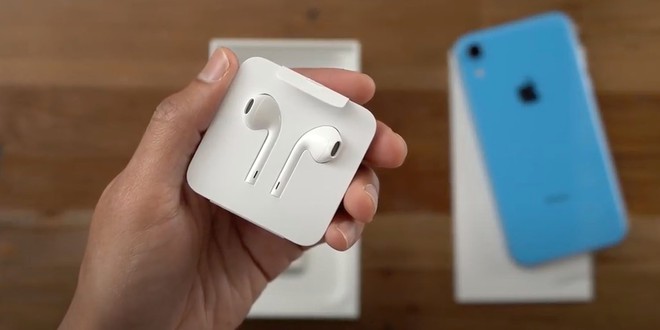 Nhận định: “Tai nghe EarPods đi kèm trong hộp iPhone là thứ lãng phí” - Ảnh 1.