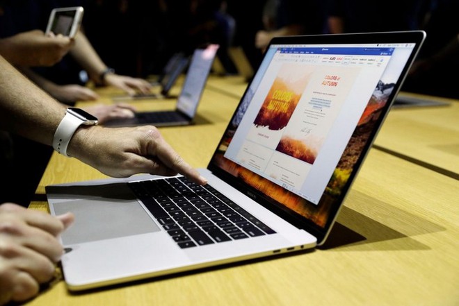 Apple vẫn chưa từ bỏ bàn phím cánh bướm trên MacBook nhưng việc cải tiến và đưa nó trở lại có phải là ý hay? - Ảnh 1.