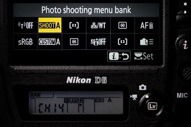 Trên tay máy ảnh cao cấp Nikon D6: Có cả khóa chống trộm Kensington giống như laptop - Ảnh 9.