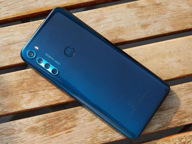 Motorola quay trở lại với One Fusion : Camera selfie thò thụt, Snapdragon 730, pin 5000mAh, giá 7.9 triệu đồng - Ảnh 2.