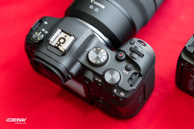 Trên tay bộ đôi máy ảnh Canon EOS R5 và R6: Cấu hình video mạnh mẽ, giá khá cao - Ảnh 13.