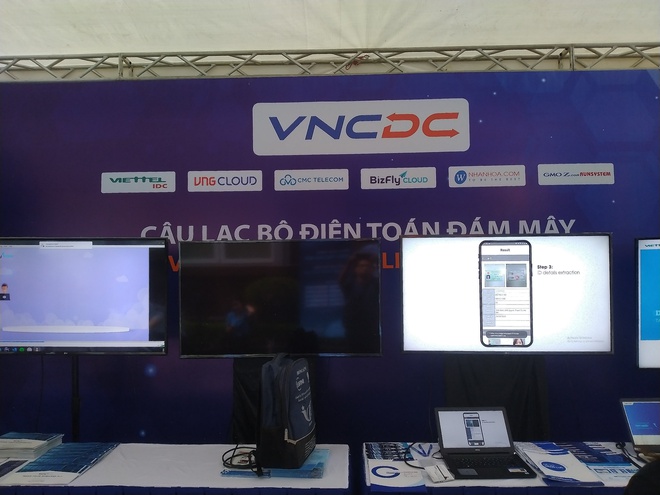 Triển lãm các nền tảng số của Việt Nam: thiết bị 5G của Viettel, Vsmart, Bizfly Cloud cùng nhiều giải pháp chuyển đổi số cho mùa dịch - Ảnh 3.