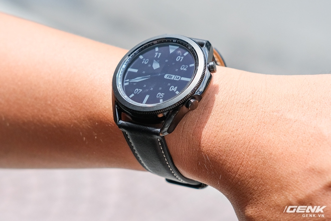 Mở hộp Galaxy Watch3 mặt 45mm: Thiết kế thanh lịch hơn, trang bị khả năng đo nồng độ oxy trong máu, có hơn 120 bài tập tại nhà, bản GPS giá từ 9,99 triệu đồng - Ảnh 11.