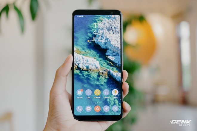 On the hands of the gaming monster ROG Phone 3: Snapdragon 865+, 144Hz screen, 6000mAh battery, price from 14.5 million - Photo 10. Trên tay quái vật gaming ROG Phone 3: Snapdragon 865+, màn hình 144Hz, pin 6000mAh, giá từ 14.5 triệu đồng - Ảnh 10.