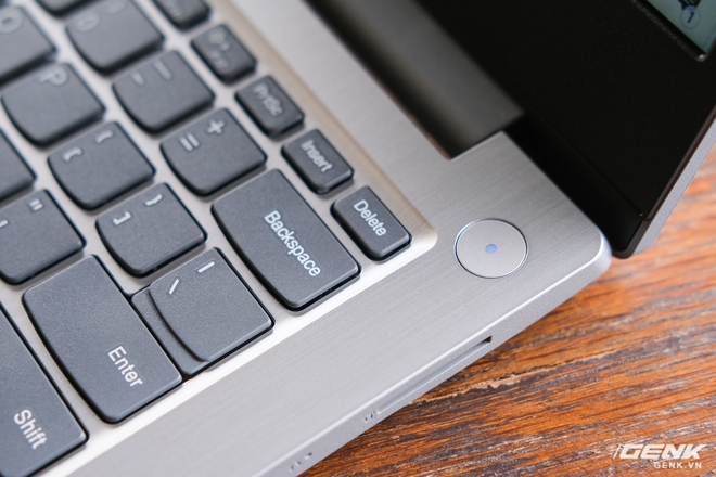 Cận cảnh bộ đôi Lenovo Ideapad Slim 3i và 5i: Trang bị Intel Core i thế hệ 10, thiết kế tối giản, giá phổ thông cho sinh viên và người dùng văn phòng - Ảnh 15. Cận cảnh bộ đôi Lenovo Ideapad Slim 3i và 5i: Trang bị Intel Core i thế hệ 10, thiết kế tối giản, giá phổ thông cho sinh viên và người dùng văn phòng - Ảnh 15.