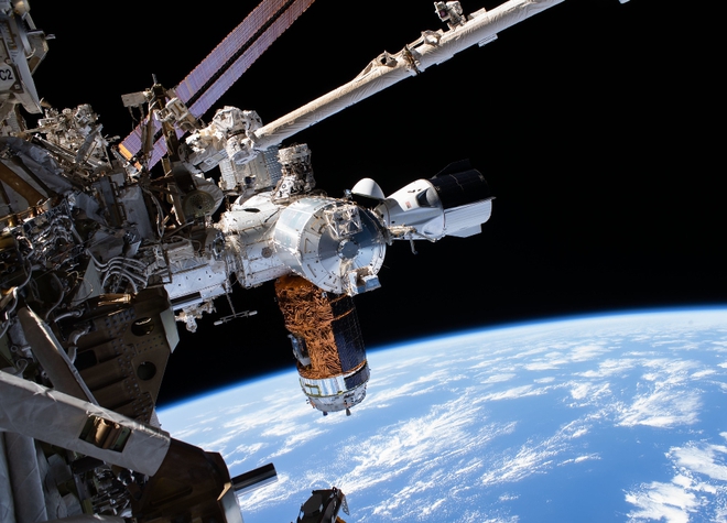 NASA phát hiện trạm vũ trụ ISS đang bị rò rỉ khí oxy, tức tốc cử phi hành gia đi điều tra sự cố - Ảnh 1. NASA phát hiện trạm vũ trụ ISS đang bị rò rỉ khí oxy, tức tốc cử phi hành gia đi điều tra sự cố - Ảnh 1.