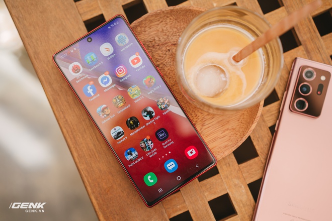 Ngắm Samsung Galaxy Note20 Mystic Red bản Hàn Quốc, chạy vi xử lý Snapdragon 865 - Ảnh 8. Ngắm Samsung Galaxy Note20 Mystic Red bản Hàn Quốc, chạy vi xử lý Snapdragon 865 - Ảnh 8.
