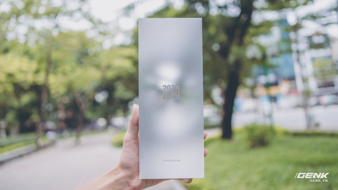 Trên tay Xiaomi Mi 10 Ultra: Camera zoom 120X, sạc 120W nhanh nhất thế giới, giá gần 20 triệu đồng - Ảnh 1. Trên tay Xiaomi Mi 10 Ultra: Camera zoom 120X, sạc 120W nhanh nhất thế giới, giá gần 20 triệu đồng - Ảnh 1.