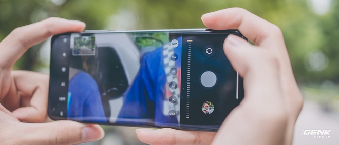 Trên tay Xiaomi Mi 10 Ultra: Camera zoom 120X, sạc 120W nhanh nhất thế giới, giá gần 20 triệu đồng - Ảnh 7. Trên tay Xiaomi Mi 10 Ultra: Camera zoom 120X, sạc 120W nhanh nhất thế giới, giá gần 20 triệu đồng - Ảnh 7.