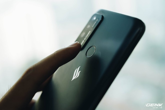 Trên tay Vsmart Live 4: Smartphone Make in Vietnam đầu tiên của VinSmart, cấu hình mạnh, giá bán hấp dẫn - Ảnh 5.