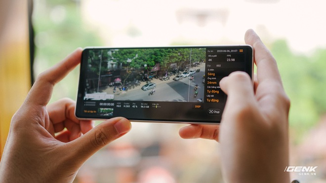 Sony bất ngờ bán Xperia 1 Mark II và Xperia 10 Mark II tại VN, giá từ 10 triệu đồng - Ảnh 2. Sony bất ngờ bán Xperia 1 Mark II và Xperia 10 Mark II tại VN, giá từ 10 triệu đồng - Ảnh 2.