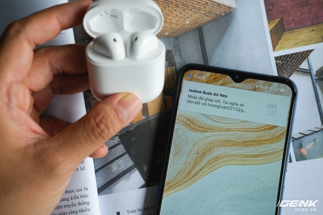 Trên tay tai nghe không dây Realme Buds Air Neo: Thoạt nhìn tưởng AirPods, có điều giá chưa đến 2 triệu đồng - Ảnh 14.