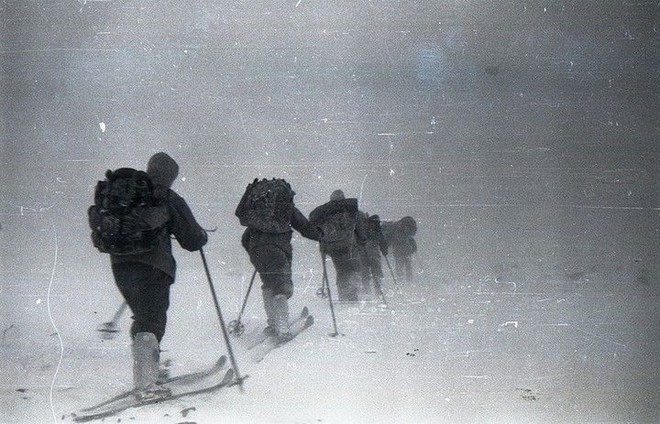 Sự kiện đèo Dyatlov: Tai nạn leo núi kỳ lạ nhất trong lịch sử nhân loại (Phần 1) - Ảnh 6.