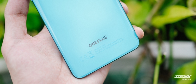Trên tay OnePlus Nord 5G chính hãng: Snapdragon 765G, màn hình 90Hz, giá 14 triệu - Ảnh 4. Trên tay OnePlus Nord 5G chính hãng: Snapdragon 765G, màn hình 90Hz, giá 14 triệu - Ảnh 4.