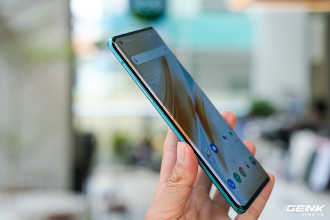 Cận cảnh OnePlus 8 Pro 5G: Thiết kế đẹp, trang bị Snapdragon 865, màn hình 120Hz chạy cùng độ phân giải QHD , camera có filter Photochrom rất hay - Ảnh 17.