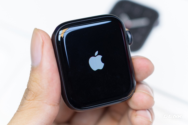 Trên tay Apple Watch SE: Apple Watch "giá rẻ" liệu có thực sự rẻ?  Dsc02527-1600576924228414958594