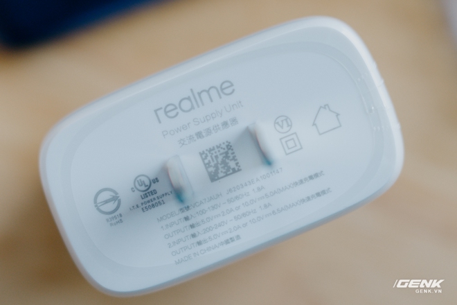 Mở hộp Realme 7 Pro: Smartphone có sạc nhanh nhất phân khúc tầm trung - Ảnh 13.