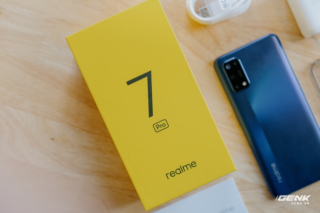 Mở hộp Realme 7 Pro: Smartphone có sạc nhanh nhất phân khúc tầm trung - Ảnh 15. Mở hộp Realme 7 Pro: Smartphone có sạc nhanh nhất phân khúc tầm trung - Ảnh 15.