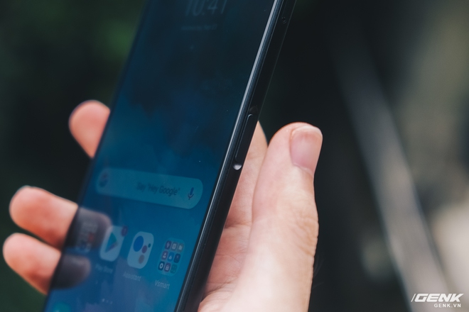 Chi tiết Vsmart Aris giá 7.5 triệu: Mặt lưng kính nhám, hiệu năng ổn, chỉ tiếc màn hình giọt nước - Ảnh 6. Chi tiết Vsmart Aris giá 7.5 triệu: Mặt lưng kính nhám, hiệu năng ổn, chỉ tiếc màn hình giọt nước - Ảnh 6.