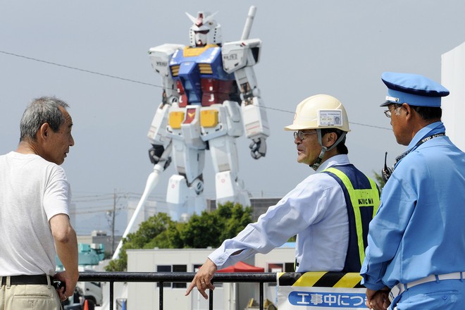 Nhật Bản thử nghiệm thành công robot Gundam cao 18m có thể di chuyển và cử động như người - Ảnh 2. Nhật Bản thử nghiệm thành công robot Gundam cao 18m có thể di chuyển và cử động như người - Ảnh 2.