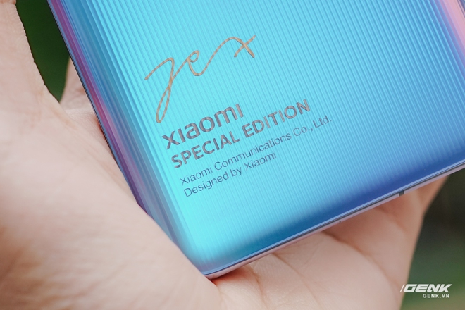 Trên tay Xiaomi Mi 11 phiên bản đặc biệt có chữ ký của CEO Lei Jun, giá 20 triệu đồng - Ảnh 7. Trên tay Xiaomi Mi 11 phiên bản đặc biệt có chữ ký của CEO Lei Jun, giá 20 triệu đồng - Ảnh 7.