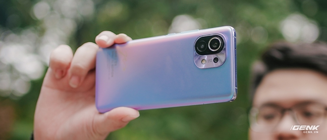 Trên tay Xiaomi Mi 11 phiên bản đặc biệt có chữ ký của CEO Lei Jun, giá 20 triệu đồng - Ảnh 12. Trên tay Xiaomi Mi 11 phiên bản đặc biệt có chữ ký của CEO Lei Jun, giá 20 triệu đồng - Ảnh 12.