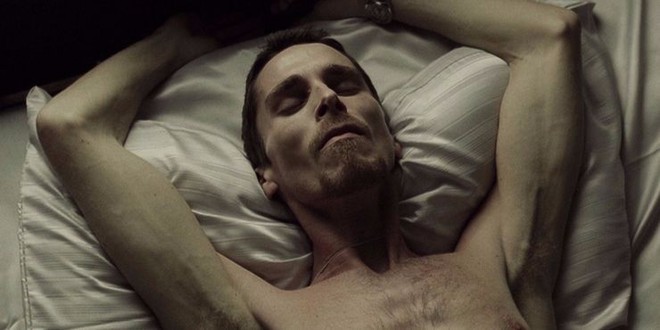 Bái phục khả năng biến hình của Christian Bale khi đóng phim: Dù nhân vật vai u bắp thịt hay gầy gò ốm yếu, anh cân được tất - Ảnh 2. Bái phục khả năng biến hình của Christian Bale khi đóng phim: Dù nhân vật vai u bắp thịt hay gầy gò ốm yếu, anh cân được tất - Ảnh 2.