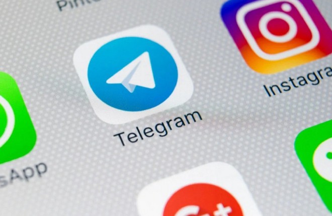 Apple bị kiện vì không chịu cấm Telegram trên kho ứng dụng App Store - Ảnh 1.