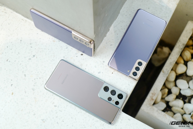 Mở hộp bộ ba Galaxy S21: Từ hộp đến máy mọi thứ đều mỏng gọn, S21 Ultra có màu Bạc Ngẫu Hứng rất đẹp - Ảnh 10. Mở hộp bộ ba Galaxy S21: Từ hộp đến máy mọi thứ đều mỏng gọn, S21 Ultra có màu Bạc Ngẫu Hứng rất đẹp - Ảnh 10.