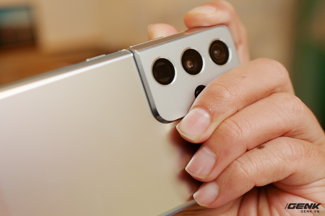 Có đủ tiền mua Galaxy S21 Ultra, nhưng tôi vẫn chọn S21 bản thường - Ảnh 4. Có đủ tiền mua Galaxy S21 Ultra, nhưng tôi vẫn chọn S21 bản thường - Ảnh 4.