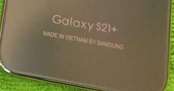 Cẩn thận trước Galaxy S21 hàng chính hãng Quảng Châu: Nhìn qua thì tưởng thật, soi kỹ mới thấy trông như một trò đùa! - Ảnh 2.