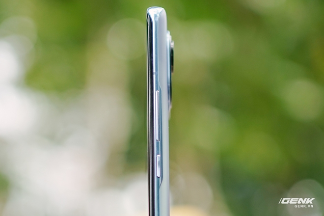 Trên tay Xiaomi Mi 11 tại VN: Smartphone đầu tiên với chip Snapdragon 888, giá 16 triệu đồng - Ảnh 11.