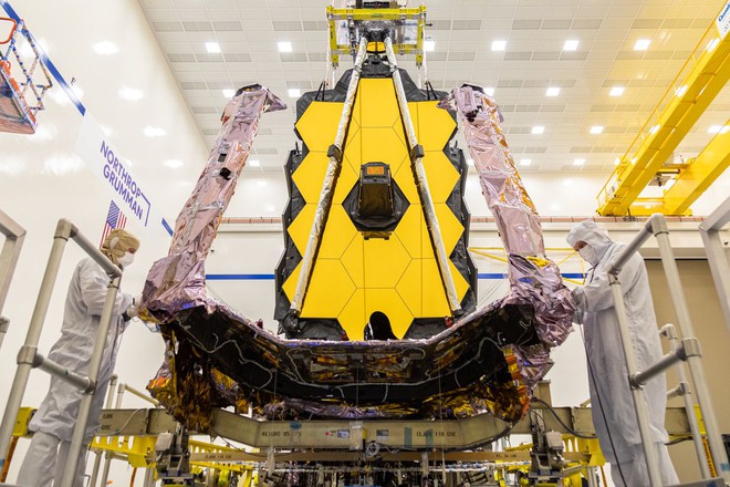 Phương pháp ship kính viễn vọng James Webb đặc biệt của NASA: một hộp kính nặng 76 tấn, dài 33,5 mét - Ảnh 1. Phương pháp ship kính viễn vọng James Webb đặc biệt của NASA: một hộp kính nặng 76 tấn, dài 33,5 mét - Ảnh 1.
