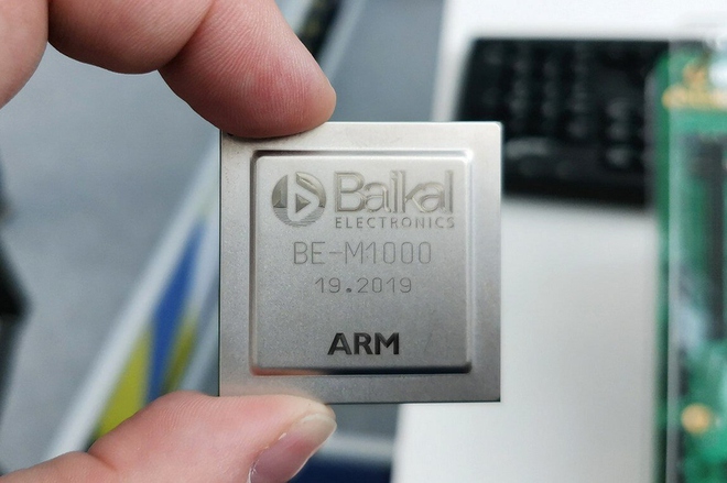 Bộ xử lý ARM đầu tiên của Nga xuất xưởng, hiệu năng tương đương Intel Core i3-7300T - Ảnh 1.