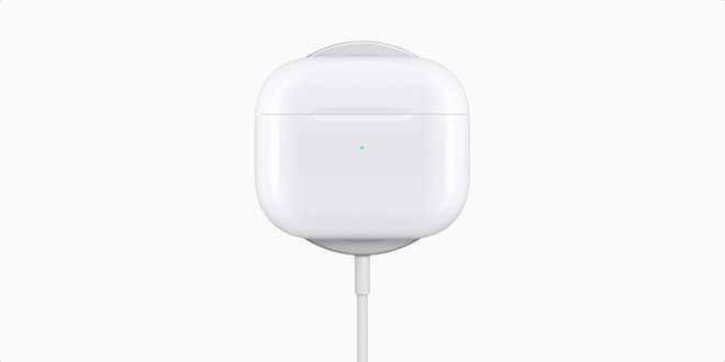 Apple ra mắt AirPods Pro phiên bản mới có hỗ trợ sạc MagSafe, giá 249 USD không đổi - Ảnh 2.
