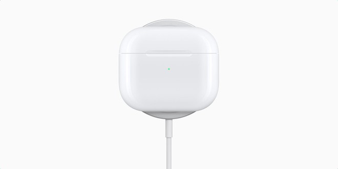 Apple ra mắt AirPods Pro phiên bản mới có hỗ trợ sạc MagSafe, giá 249 USD không đổi - Ảnh 2. Apple ra mắt AirPods Pro phiên bản mới có hỗ trợ sạc MagSafe, giá 249 USD không đổi - Ảnh 2.