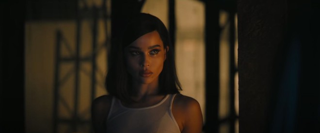 Soi trailer The Batman: Chàng Dơi đối mặt với 2 phản diện Riddler và Penguin, miêu nữ Catwoman cũng xuất hiện góp vui - Ảnh 11. Soi trailer The Batman: Chàng Dơi đối mặt với 2 phản diện Riddler và Penguin, miêu nữ Catwoman cũng xuất hiện góp vui - Ảnh 11.