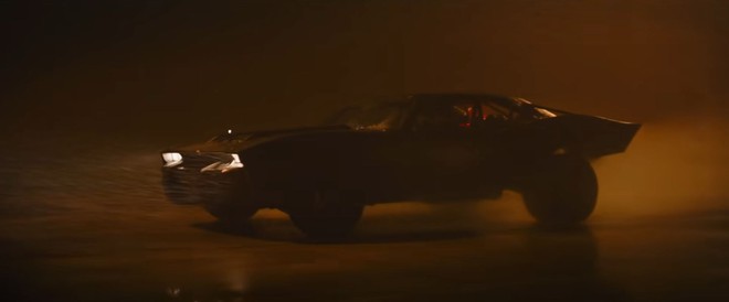 Soi trailer The Batman: Chàng Dơi đối mặt với 2 phản diện Riddler và Penguin, miêu nữ Catwoman cũng xuất hiện góp vui - Ảnh 20. Soi trailer The Batman: Chàng Dơi đối mặt với 2 phản diện Riddler và Penguin, miêu nữ Catwoman cũng xuất hiện góp vui - Ảnh 20.