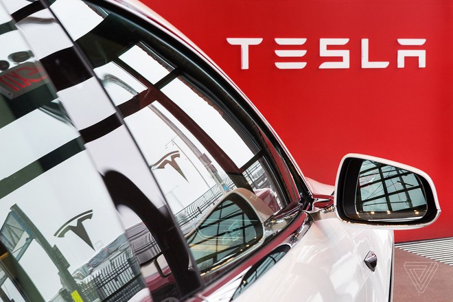 Tesla bất ngờ tăng giá bán cả 4 mẫu xe điện - Ảnh 1.