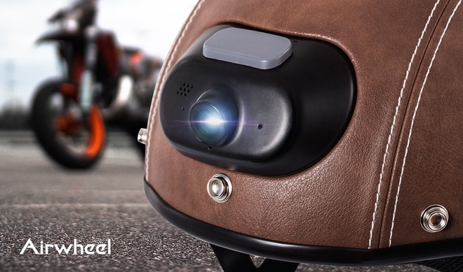 5 mũ bảo hiểm tích hợp các tính năng thông minh: Camera, quạt, tai nghe bluetooth đều có - Ảnh 1.