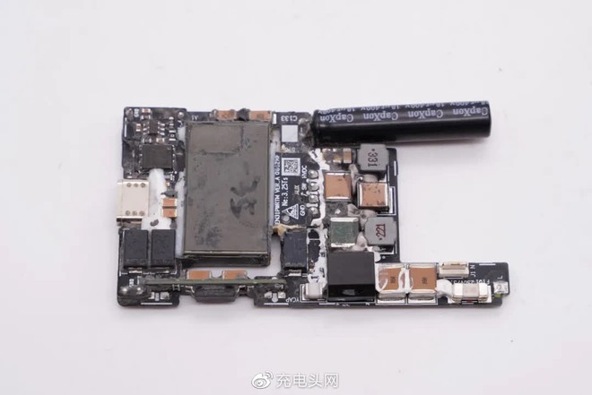 Huawei ra mắt củ sạc 66W siêu nhỏ gọn: Mỏng chỉ 10.5mm, hỗ trợ PD 40W, giá 1 triệu đồng - Ảnh 6. Huawei ra mắt củ sạc 66W siêu nhỏ gọn: Mỏng chỉ 10.5mm, hỗ trợ PD 40W, giá 1 triệu đồng - Ảnh 6.