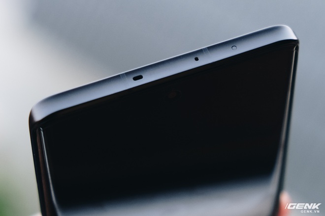 Trên tay Xiaomi CIVI: Khi Xiaomi lấy cảm hứng từ vivo - Ảnh 13. Trên tay Xiaomi CIVI: Khi Xiaomi lấy cảm hứng từ vivo - Ảnh 13.