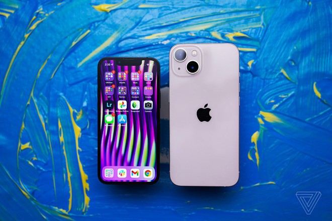 Apple bất ngờ tiếp tay cho việc thay màn hình không chính hãng của iPhone 13 - Ảnh 1.