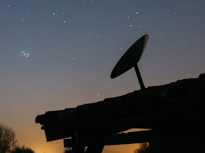 Starlink ra mắt đĩa internet vệ tinh mới có kích thước nhỏ hơn, hình chữ nhật - Ảnh 9.